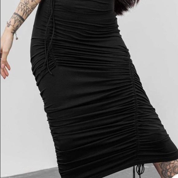 MDNT45 new black rocker style skirt - Picture 2 of 2